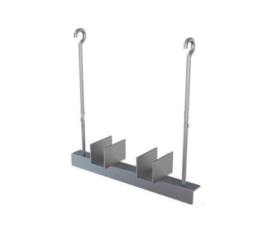 Подвески двух труб с изоляцией в Полоцке для трубопроводов