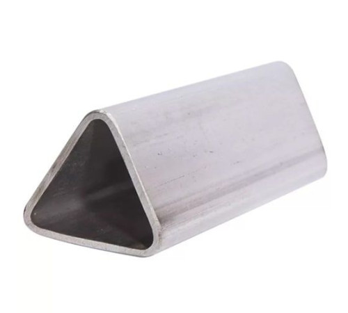 Треугольные трубы в Полоцке для строительства и металлоконструкций